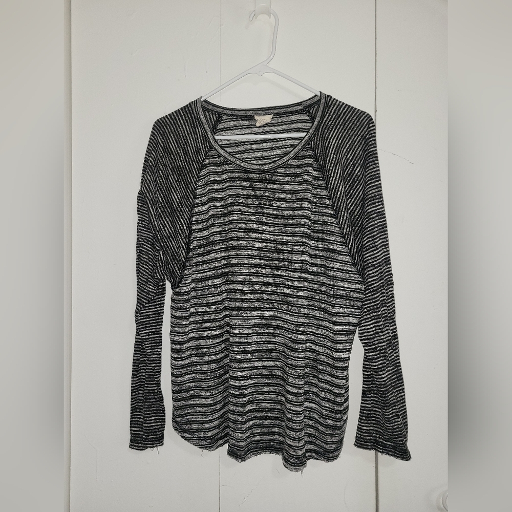 Striped Long Sleeve Knit Maternity Top - Black & White